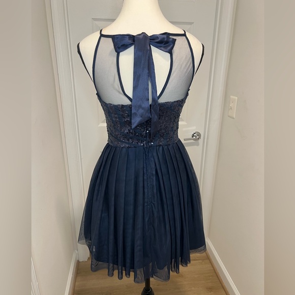 B Darlin Navy Blue Sequin Fit & Flare Dress with Bow Back – Size 0 - Picture 6 of 10